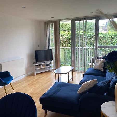 Modern Apartment, Fistral Beach New Quay Екстериор снимка