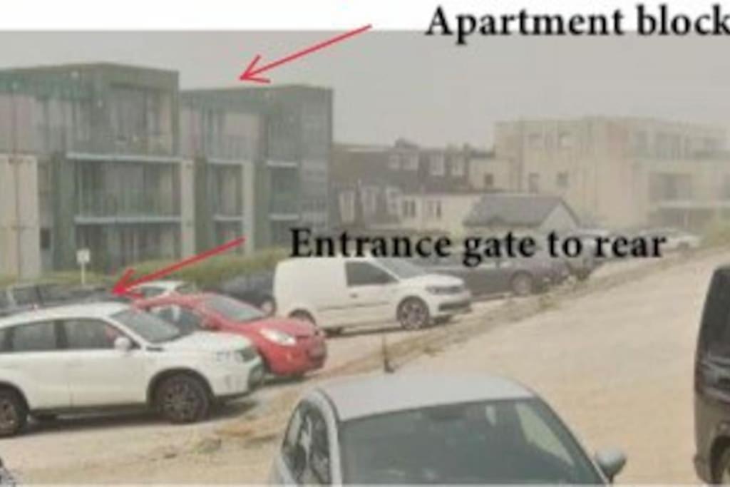 Modern Apartment, Fistral Beach New Quay Екстериор снимка