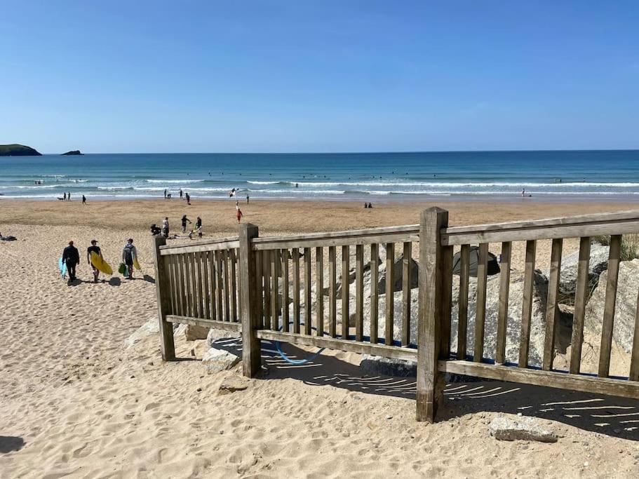 Modern Apartment, Fistral Beach New Quay Екстериор снимка
