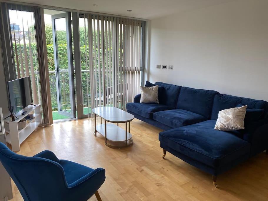 Modern Apartment, Fistral Beach New Quay Екстериор снимка